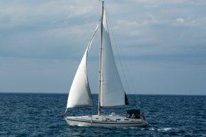 Sailing-to-Dia-Island-stalis-club.jpg